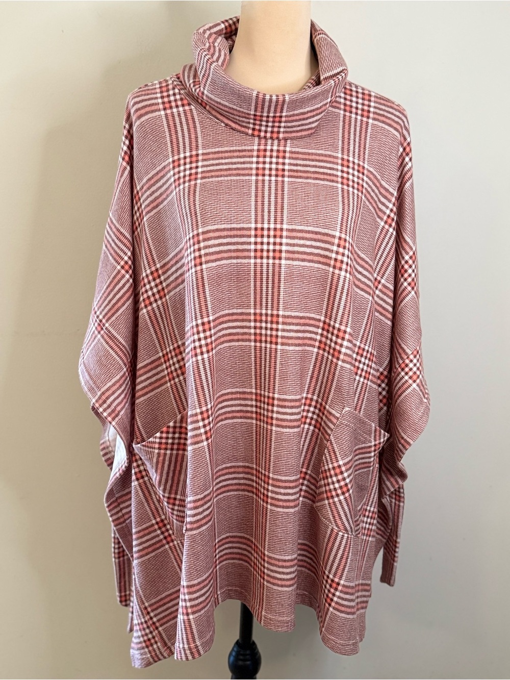 Kori America plaid cowl neck cape pockets buttery soft SZ SM